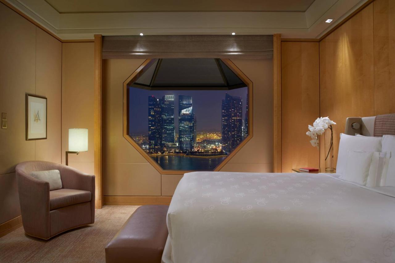 The Ritz-Carlton, Millenia Singapore Exterior photo
